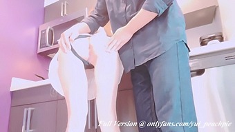 Sis Tiri Asia Mendapat Seks Kasar Dan Creampie Di Dapur