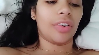 Mokrá Kundička Sheily Ortega Se Probudí K Intenzivnímu Orgasmu.