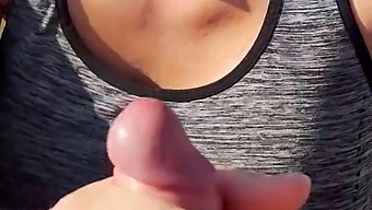 Orálne Potešenie: Kompilácia Face-Fucking A Orálneho Sexu