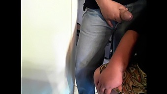 Min Fru Filmar Sin Granne Som Har Sex Och Skickar Det Till Mig (Riktigt Möte)