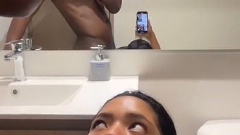 Esposa Amadora Dá Prazer Oral Sensual Ao Marido Antes Do Trabalho