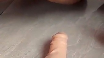 Big Booty Babe Squirts During Deep Dildo Penetration