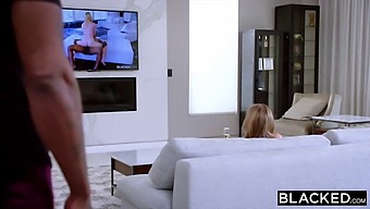 Blacks Woman Knows How To Handle Big Black Cock